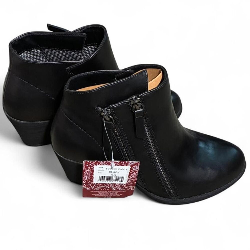 Muk Luks Black Leather Ankle Boots